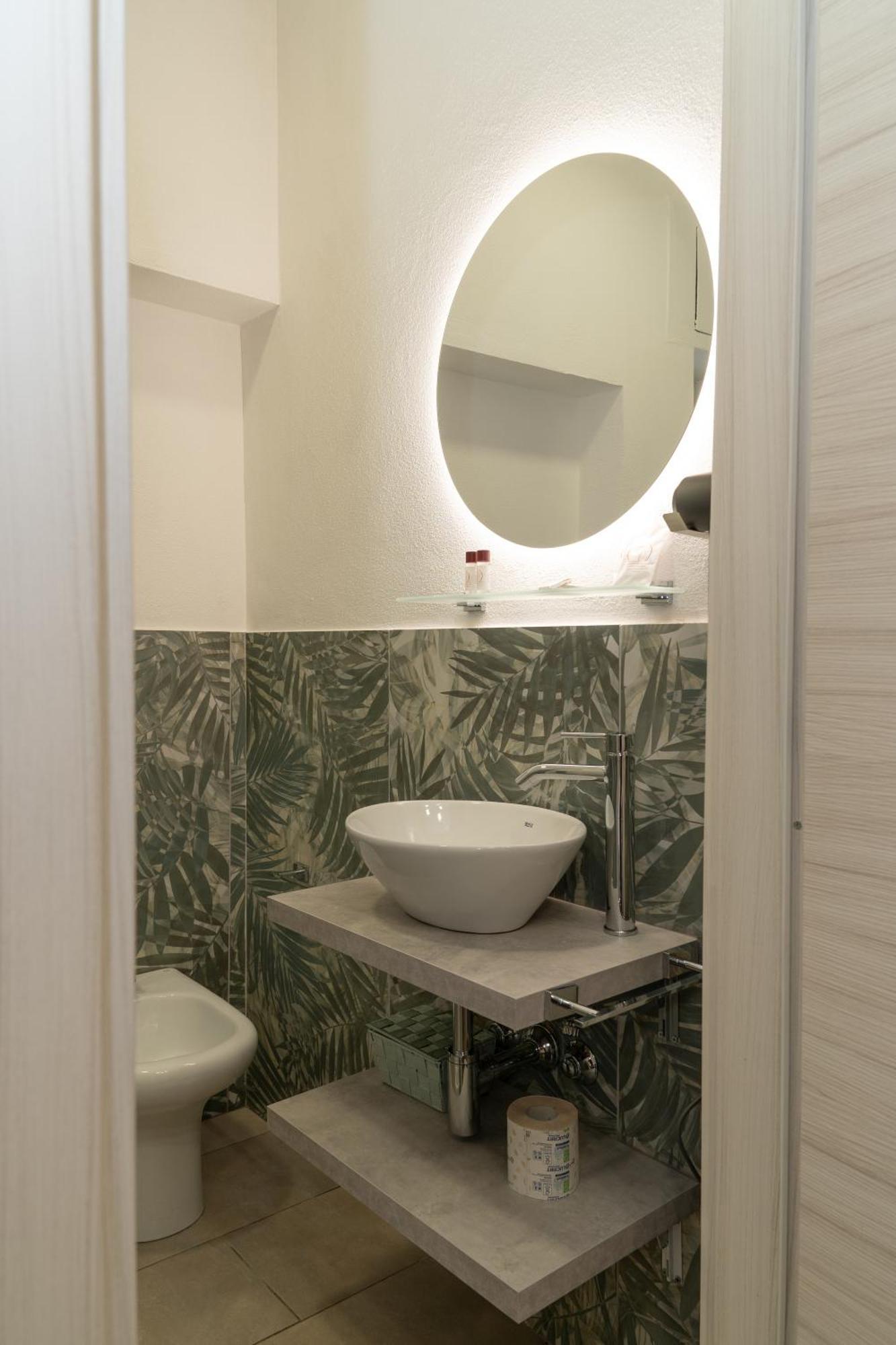 The Sun Hotel Boutique Napoli Екстериор снимка